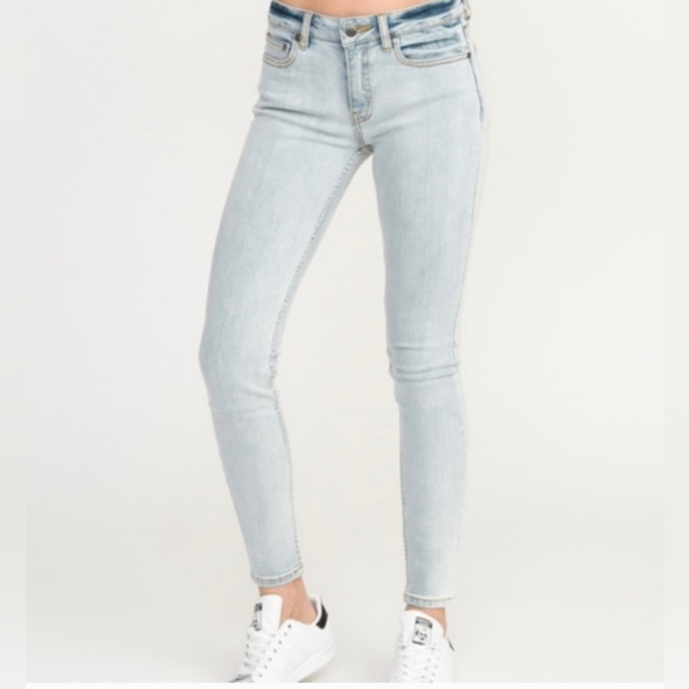 RVCA Lightwash Mid-Rise Skinny Jeans